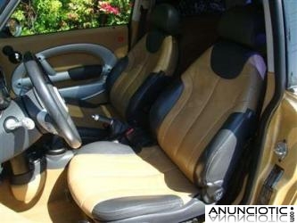 Mini Cooper Hatchback a 2600�