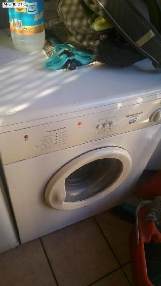 Habitaci&oacute;n de  ni&ntilde;o completa  una secadora recibidor y  zapatero 