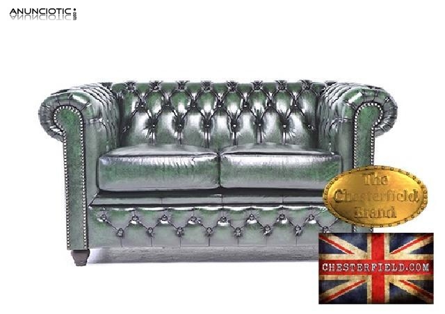 Sof&aacute; chester 2 asientos en cuero natural