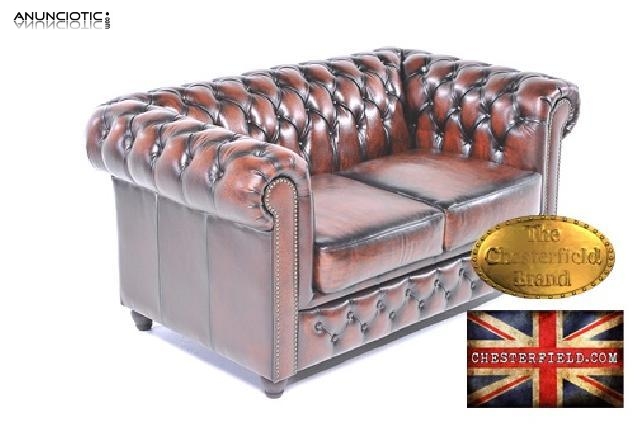 Sof&aacute; chester 2 asientos de cuero natural