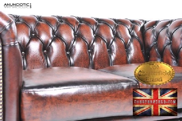 Sof&aacute; chester 2 asientos de cuero natural