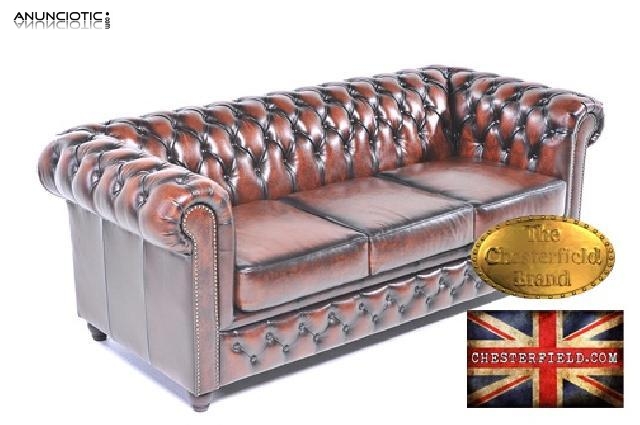 Sof&aacute; chester 3 asientos de cuero natural