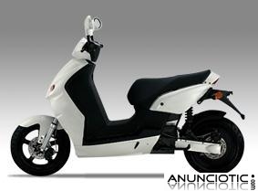 Scooters el&eacute;ctricos Cooltra Emax de 2&ordf; mano desde s&oacute;lo 700 euros
