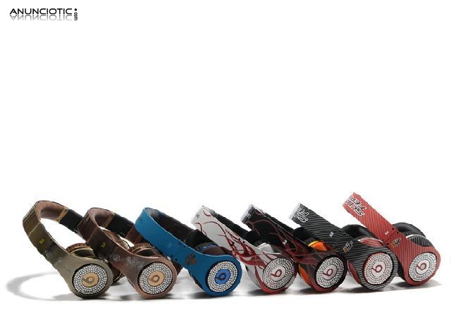  Nuestra empresa vende 1 directas: 1 Auriculares: MONSTRUO �55PRO.studio.MI