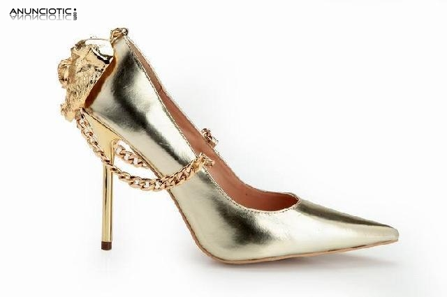  S&oacute;lo � 65, Chanel, Isabel Marant sandalias de Christian Louboutin de