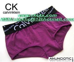venta camiseta de f&uml;&sup2;tbol, Calvin Klein boxeadores de 70 unidades = 196 euros  