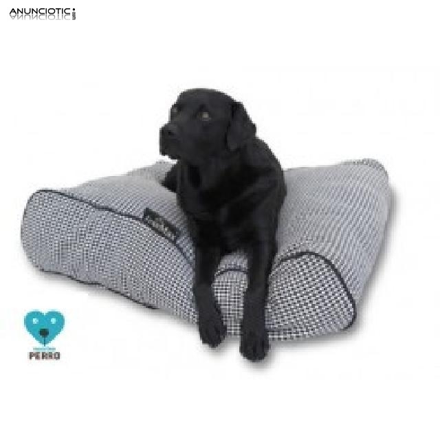 Cama colch&oacute;n blanco y negro 