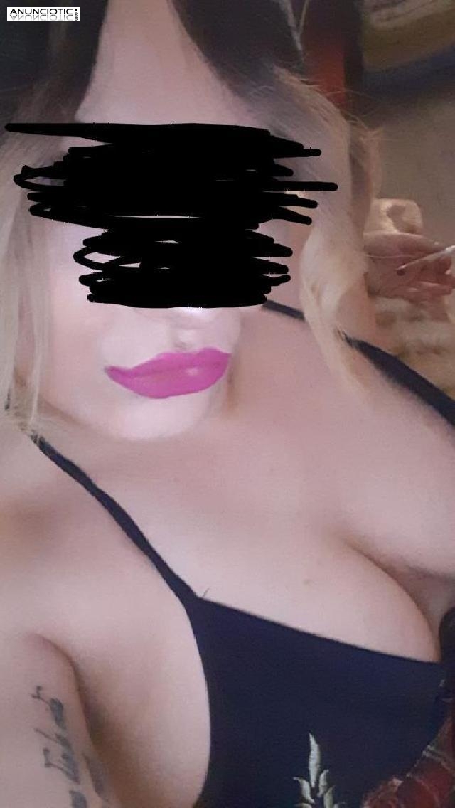 Sara disfraces espa&ntilde;ola jovencita tetona y