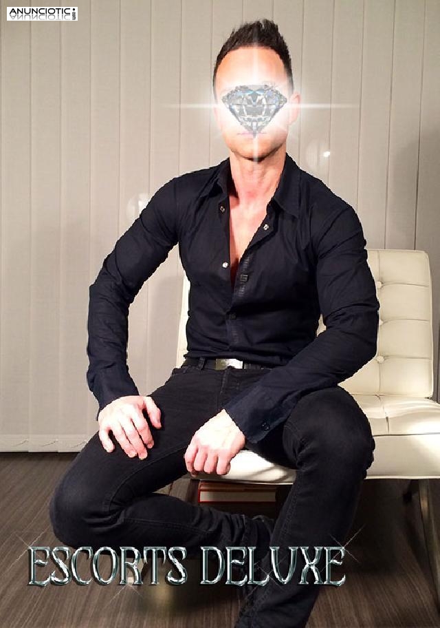 Cesar - Acompa&ntilde;ante masculino de lujo. &iexcl;D&eacute;jate llevar! 