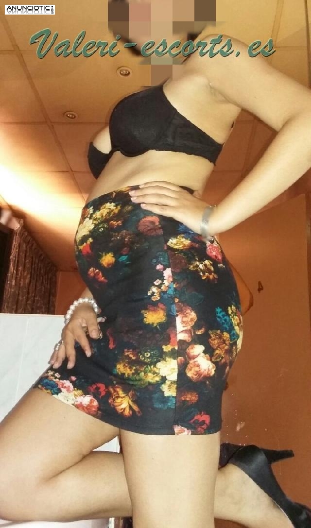 EMBARAZADA ESPA&Ntilde;OLA DE 6 MESES MUY CACHONDA TODO EL DIA