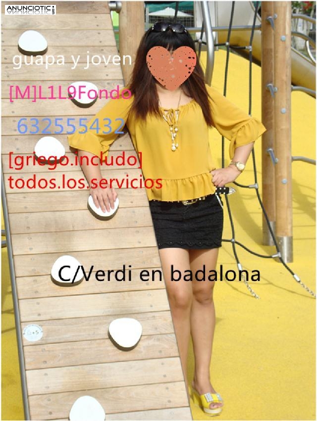 oriental chica muy 热爱 y 性感 en badalona del fondo