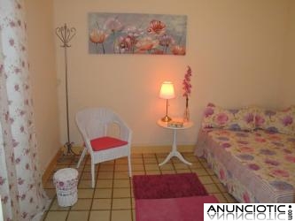 ALQUILO HABITACI&Oacute;N Y CABINA DE MASAJE PRECIOSAS EN EIXAMPLE