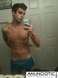 CHICO PASIVO BRASILE&Ntilde;O FIBRADITO EN BARCELONA