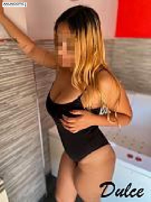 Guap&iacute;simas y atrevidas !! j&oacute;venes en Canovelles 