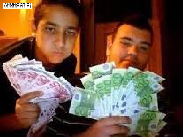 Ofrece pr&eacute;stamos de dinero entre el particular, 