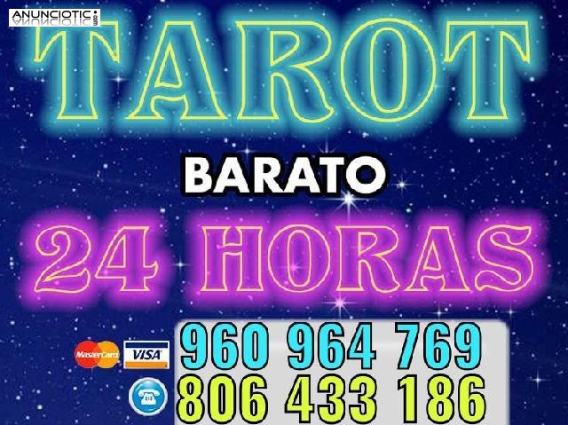 Blanca vidente tarotista espa&ntilde;ola eficaz sin gabinetes