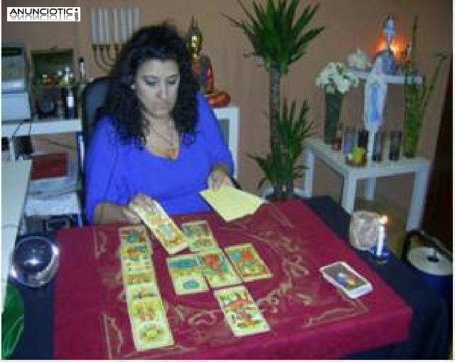 Conf&iacute;a en m&iacute; experiencia. Ahora puedes saber toda la verdad. Tarot
