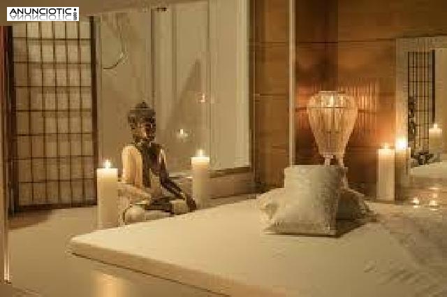 MASAJES DE LA INDIA CON CHICO HIND&Uacute; EN BARCELONA