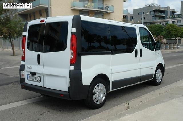 Renault Trafic P&aacute;ssenger Combi 2.0DCI 115CV. Impecable.