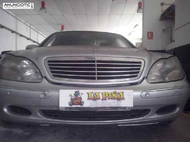 Paragolpes delantero tipo 2208800040 de