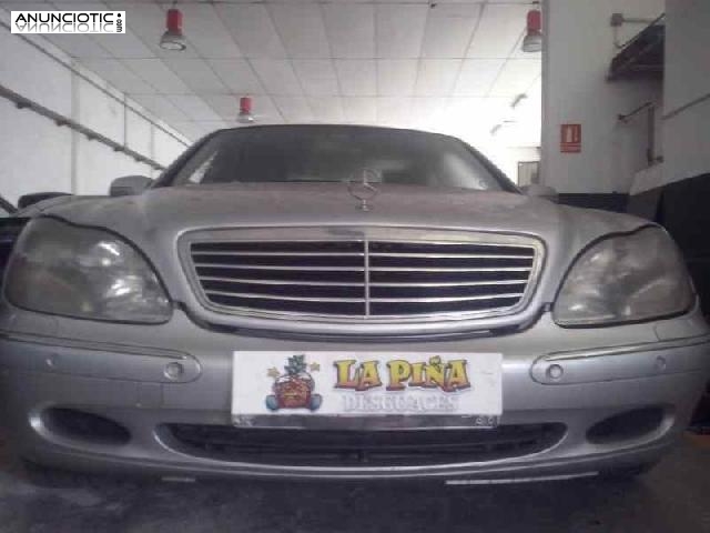 Paragolpes delantero tipo 2208800040 de