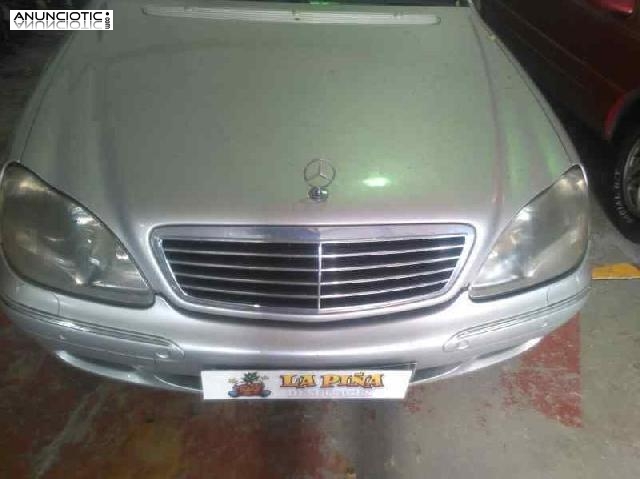 Paragolpes delantero tipo 2208800040 de