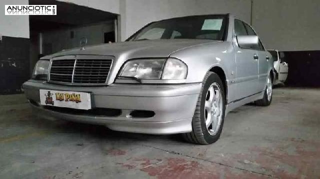 Paragolpes trasero tipo 2025240101 de