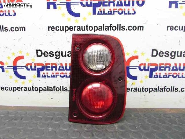 Piloto trasero de land rover