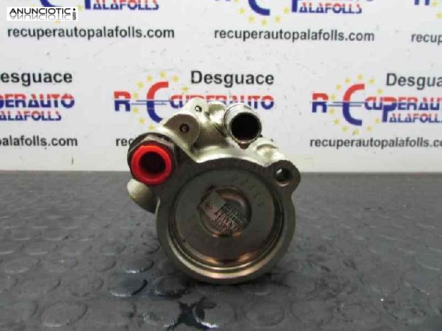 Bomba direccion 26058572 de renault