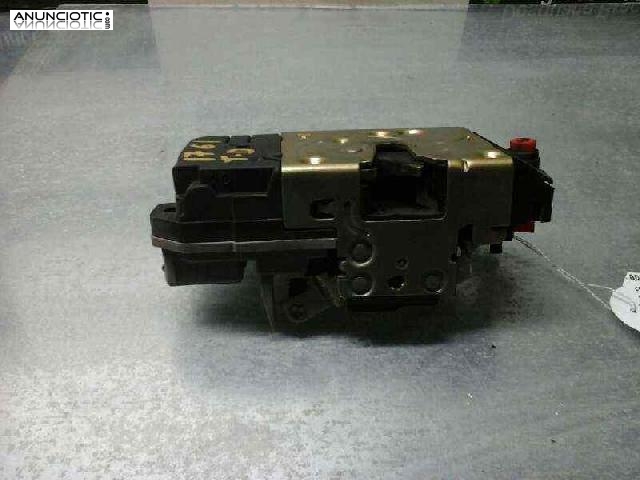 Cerradura puerta tra. der. citroen xsara