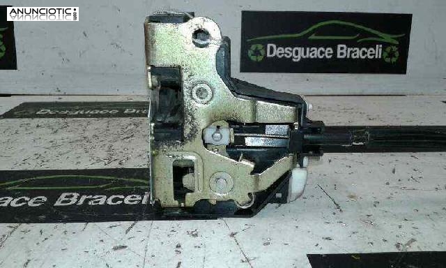 Cerradura puerta del. der. renault clio