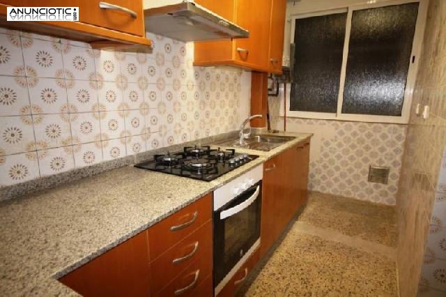 Piso de 3 habitaciones y un ba&ntilde;o