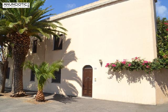 Alquilo apartamentos para vacaciones en la isla de Cerde&ntilde;a, Italia.