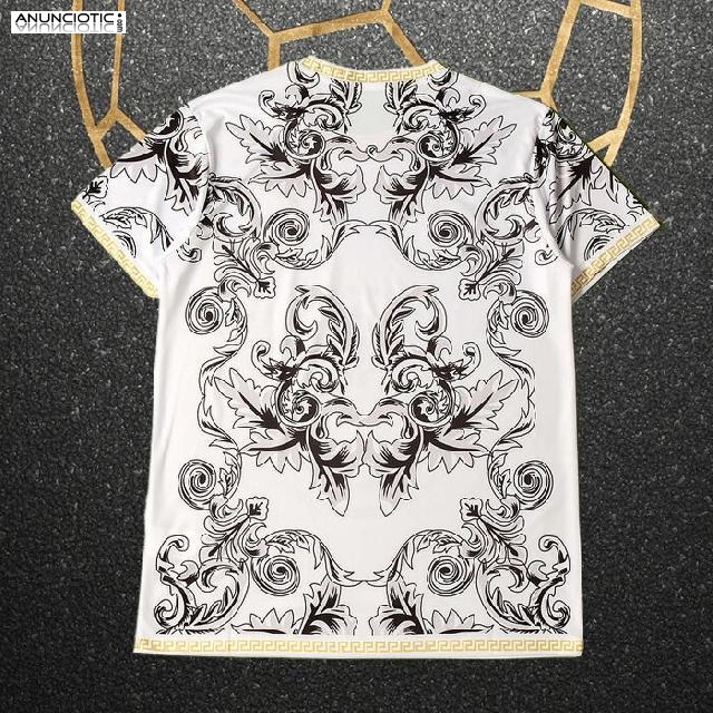 nueva colecci&oacute;n de camiseta Italia Versace