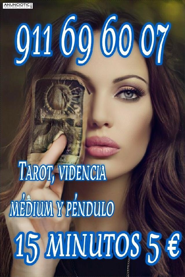 Videntes y tarotista 15 minutos 5 euros y 806 desde 0.42 �/min...