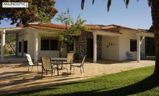 Casa chalet en c&aacute;ceres de 139 m2