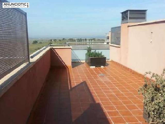 Gran piso en residencial macondo