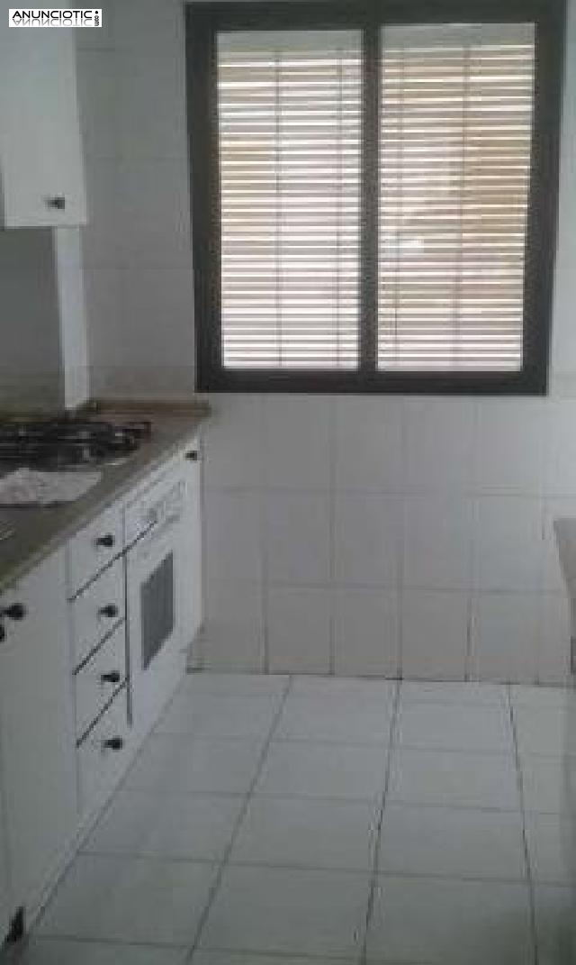 Piso en venta en camino llano, c&aacute;ceres