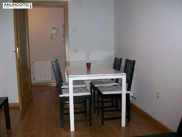 Apartamento de 40 m en c&aacute;ceres