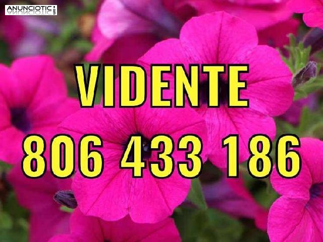 La mejor vidente tarotista que acierte todo r&aacute;pida barata sin rodeos !!!!