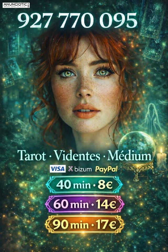 Accede a nuestro servicio de tarot y videncia profesionacon tarotistas