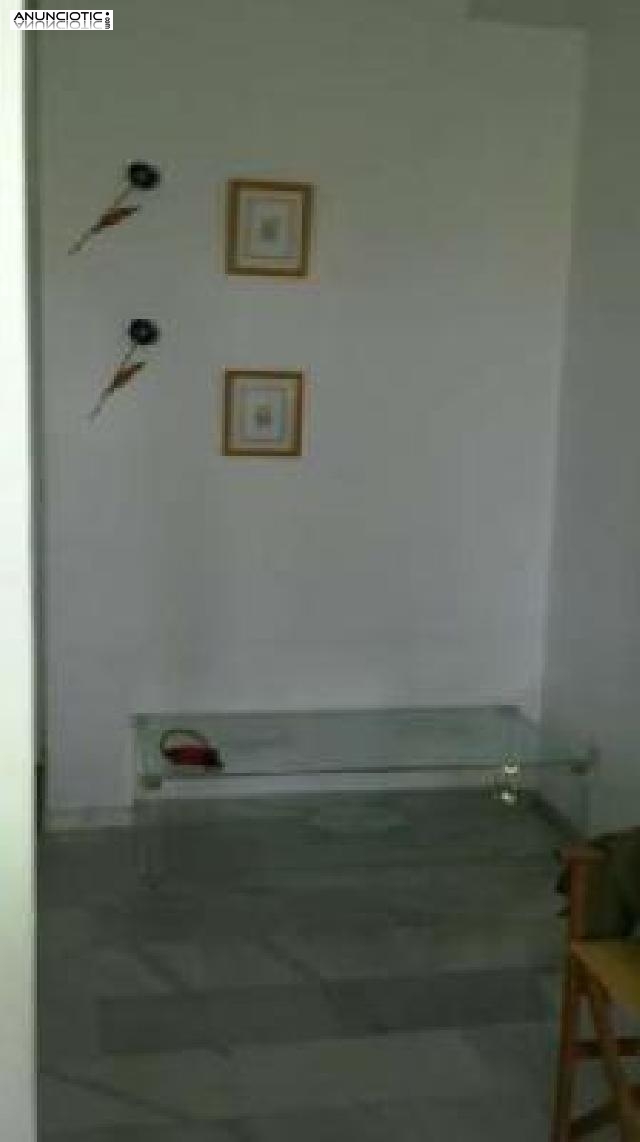 Se alquila 6&ordm; piso con ascensor muy luminoso