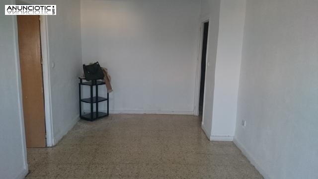 Estaci&oacute;n central &aacute;tico sin amueblar