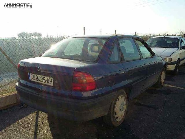 388906 faro opel astra f berlina b&aacute;sico