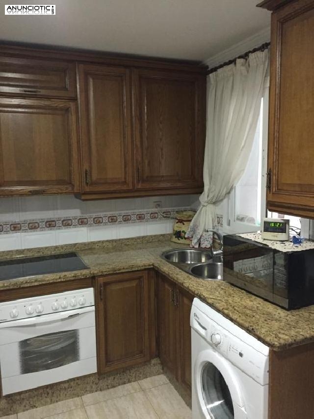 Oportunidad!!!se vende piso amplio de 5 dormitorios 2 garajes y dos ba&ntilde;os