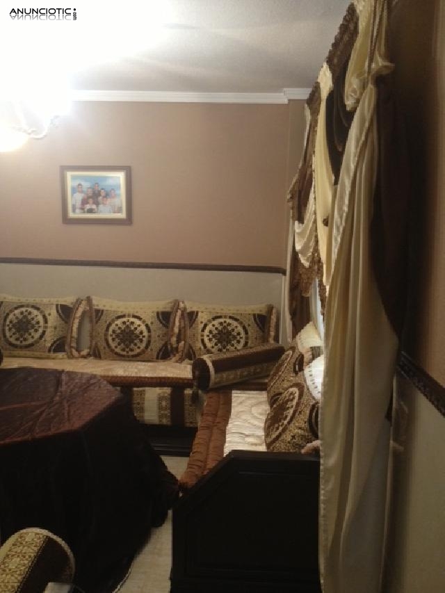 Oportunidad!!!se vende piso amplio de 5 dormitorios 2 garajes y dos ba&ntilde;os