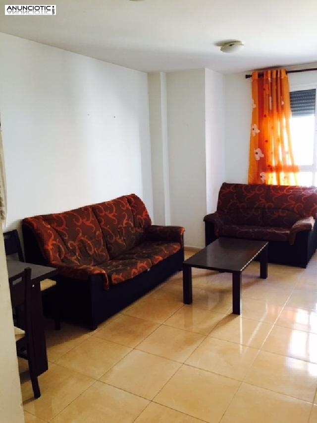 Se alquila piso de 1 habitaci&oacute;n , cocina , sal