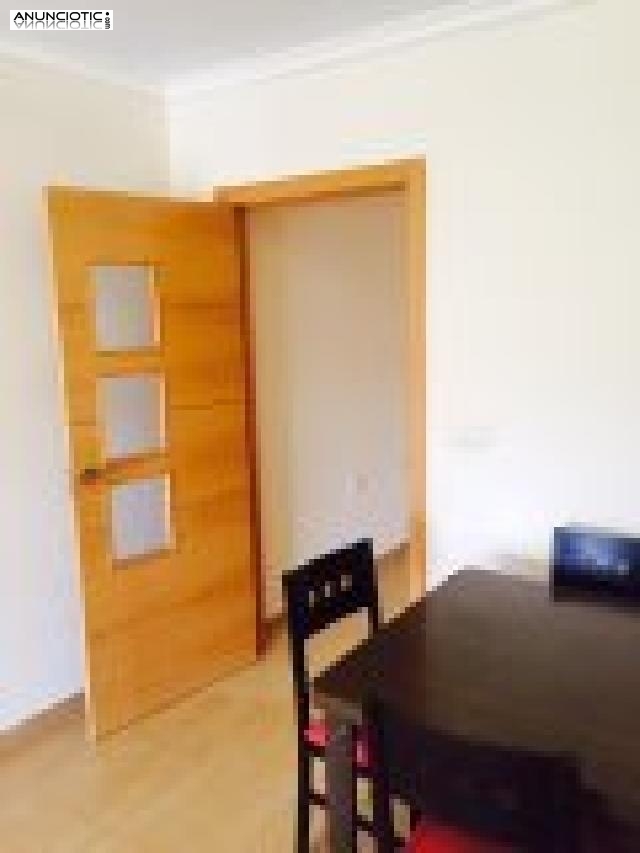 Se alquila bonito piso de 2 dormitorios 2 ba&ntilde; 