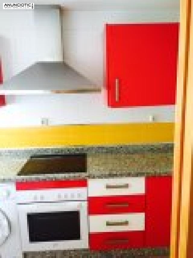 Se alquila bonito piso de 2 dormitorios 2 ba&ntilde; 