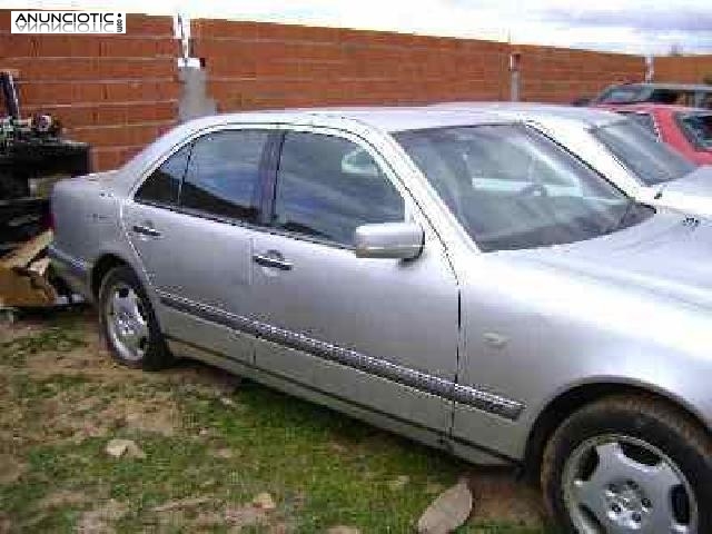 Faro - 2887380 - mercedes clase e (w210)